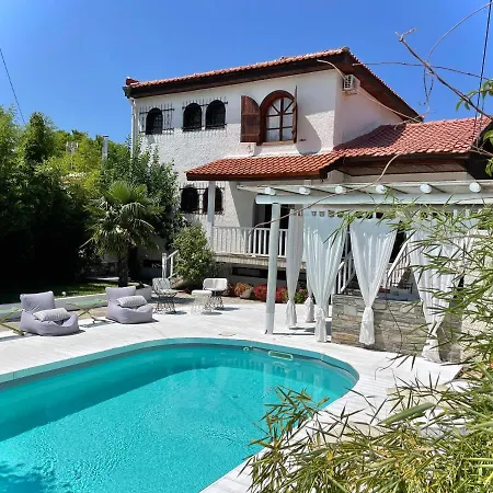 Villa Byblos Mare-the Exclusive Front Skala Sotiros