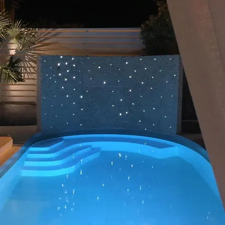 Byblos Mare-the Exclusive Front Vilă